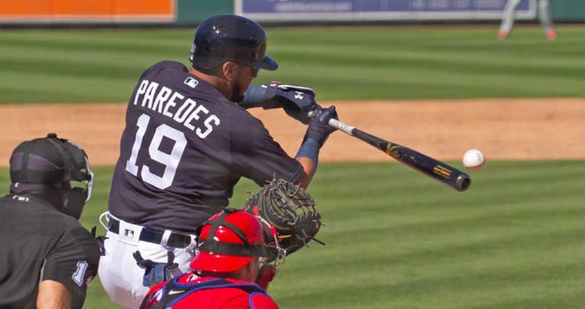 ISAAC PAREDES PEGA SU PRIMER CUADRANGULAR EN EL SPRING TRAINING